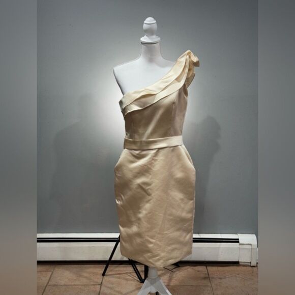 CLEARANCE! Cream Bari Jay One Shoulder Sheath Gown Size 12 EUC - Picture 1 of 5